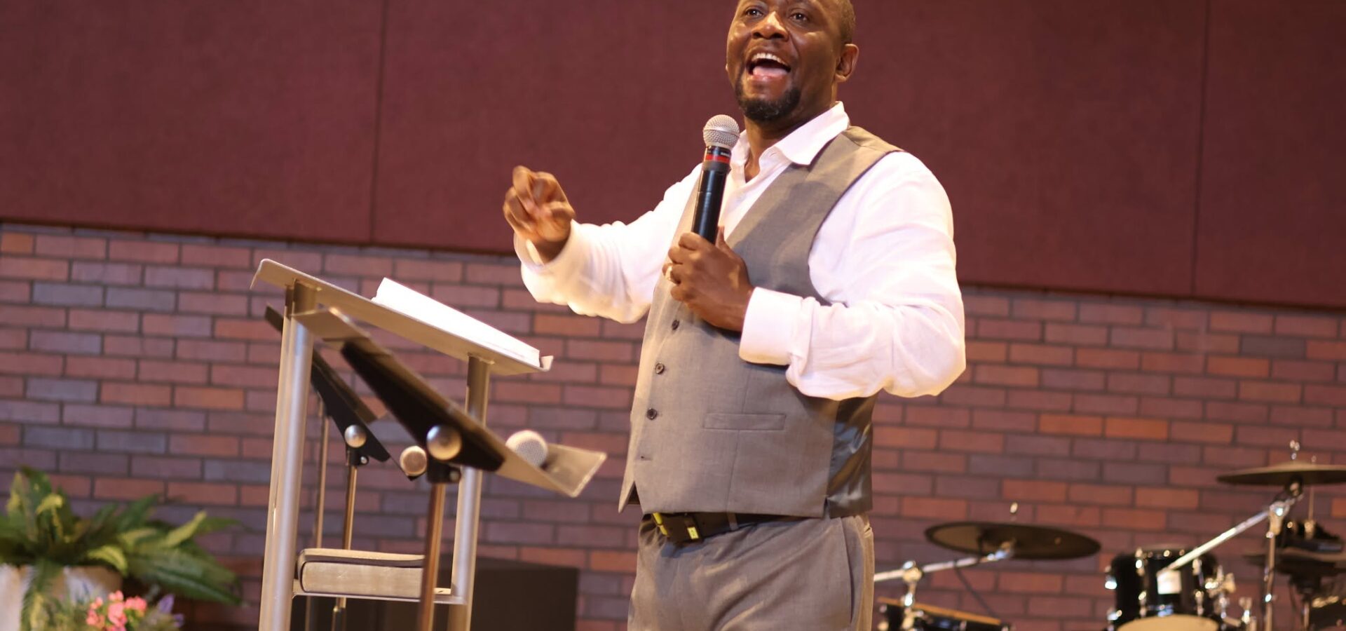 Pastor preaching at Valley of Oaks Church