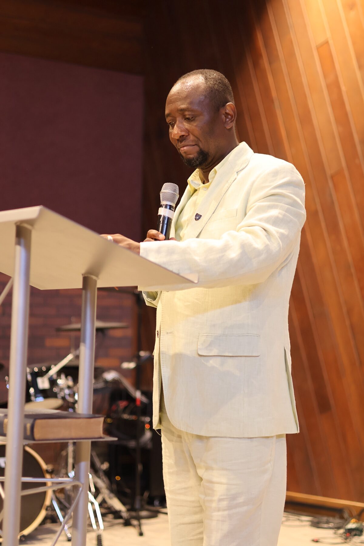 Pastor teaching from Scripture at Valley of Oaks Church